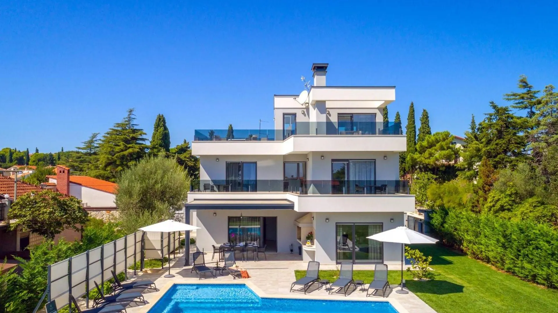 Villa K Near The Sea Premantura
