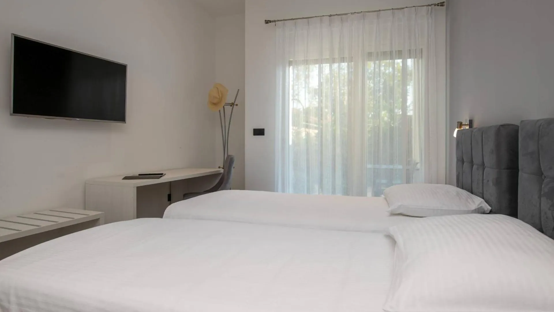 Vakantiehuis Villa K Near The Sea Premantura